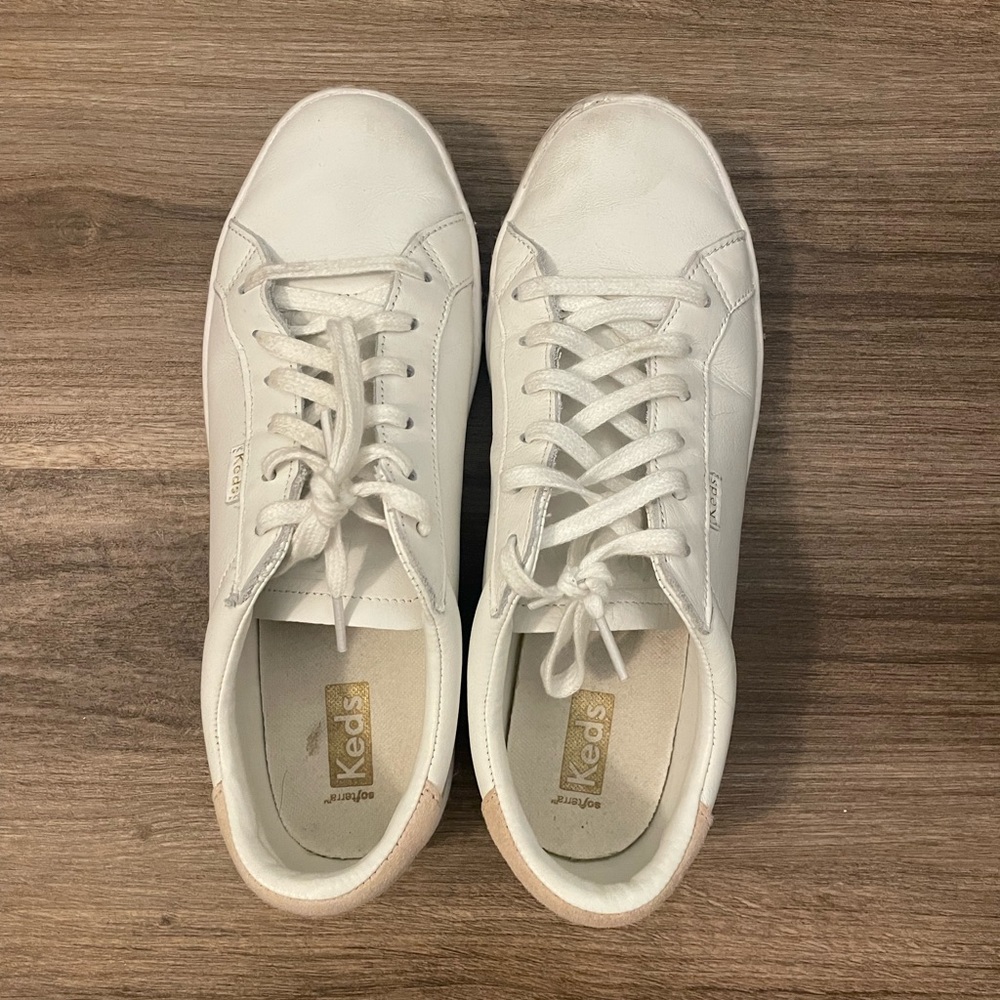 Leather Keds with pink accent